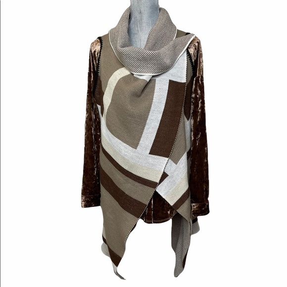 TRIBAL Brown / Tan Reversible Sweater Vest OS - Picture 2 of 9